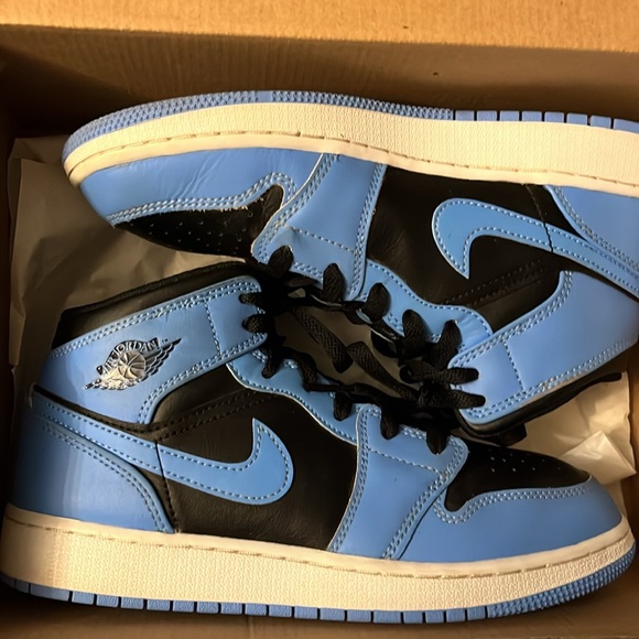 Air Jordan 1 mid - Picture 3 of 3